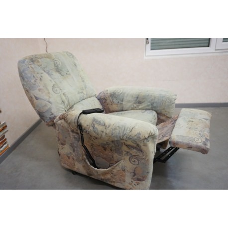 FOTEL GERIATRYCZNY + FUNKCJA POMOCY WSTAWANIA PILOT