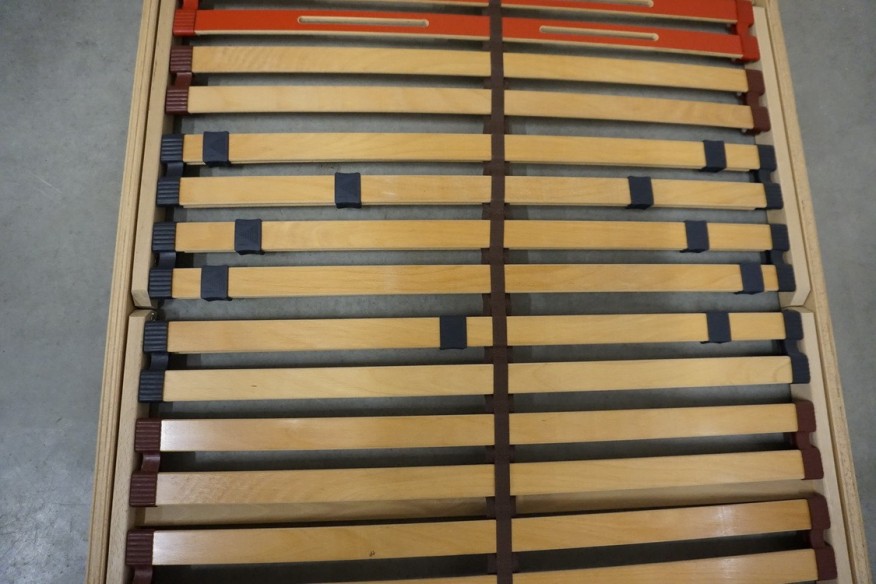 STELAŻ ŁÓŻKA, PRYCZA PODKŁAD MATERAC  100X200