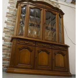 WITRYNA Z KOMODĄ ORZECHOWA PODŚWIETLANA 158 CM 2