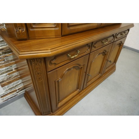 WITRYNA Z KOMODĄ ORZECHOWA PODŚWIETLANA 158 CM