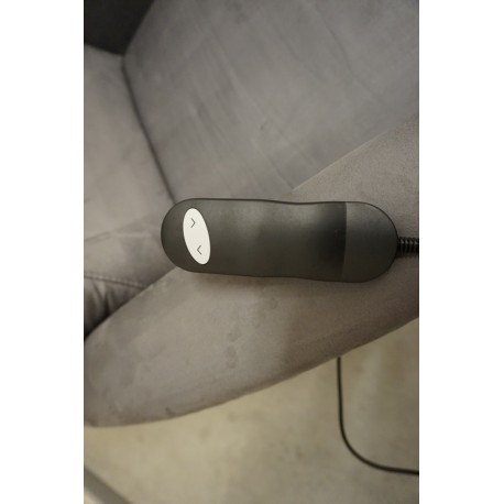 FOTEL GERIATRYCZNY + FUNKCJA POMOCY WSTAWANIA PILOT