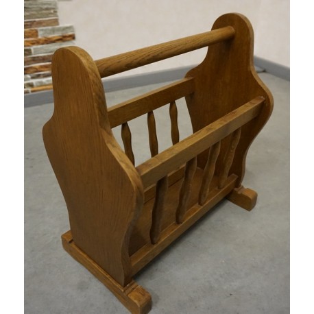 GAZETNIK DĘBOWY NA GAZETY LUB CZASOPISMA