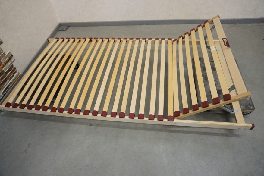 STELAŻ ŁÓŻKA, PRYCZA PODKŁAD MATERAC  100X200