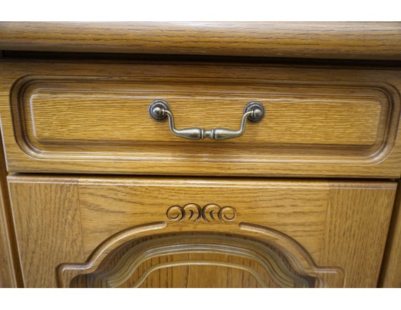 WITRYNA Z KOMODĄ PODŚWIETLANA SZER. 158 CM