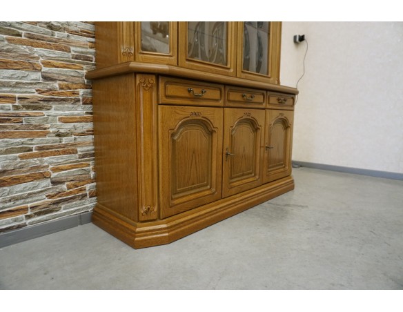 WITRYNA Z KOMODĄ PODŚWIETLANA SZER. 158 CM