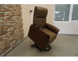 FOTEL GERIATRYCZNY ELEKTRYCZNY Z FUNKCJA POMOCY WSTAWANIA 3w1