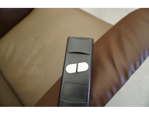 FOTEL GERIATRYCZNY ELEKTRYCZNY Z FUNKCJA POMOCY WSTAWANIA 3w1