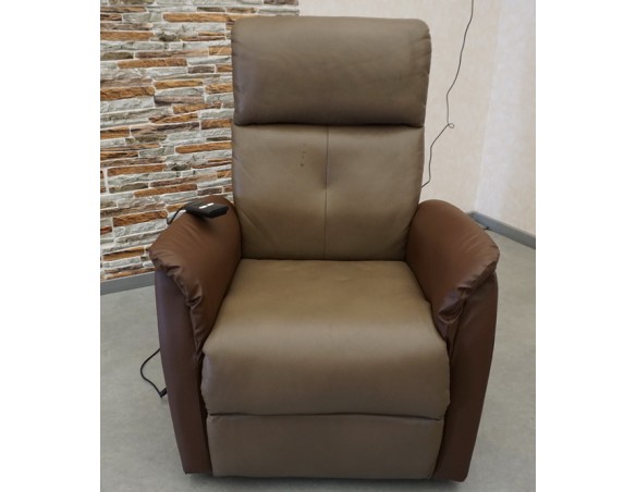 FOTEL GERIATRYCZNY ELEKTRYCZNY Z FUNKCJA POMOCY WSTAWANIA 3w1