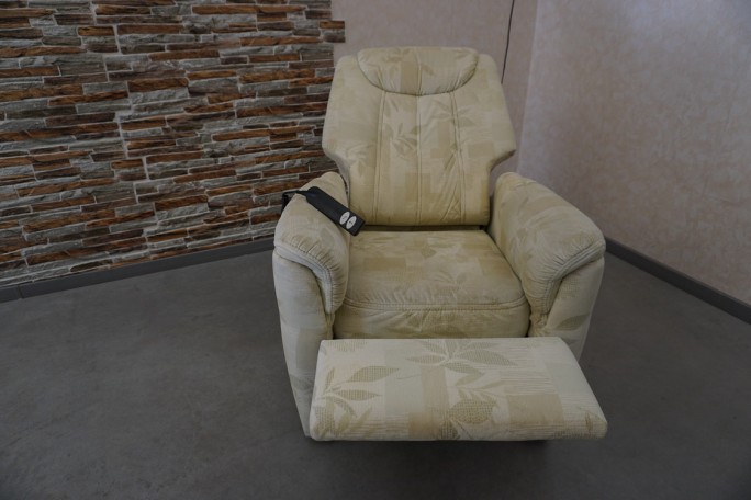 FOTEL GERIATRYCZNY JASNY + FUNKCJA POMOCY...