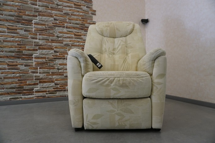 FOTEL GERIATRYCZNY JASNY + FUNKCJA POMOCY...