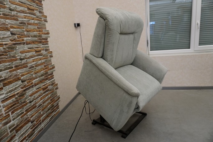 FOTEL ELEKTRYCZNY FUNKCJA POMOCY WSTAWANIA DUŻY XXL MATERIAŁ SZER. 100 CM 3w1
