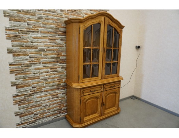 WITRYNA Z KOMODĄ PODŚWIETLANA SZER. 120 CM