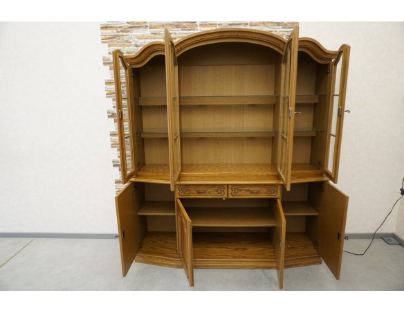 WITRYNA DĘBOWA Z KOMODĄ PODŚWIETLANA SZER. 177 CM