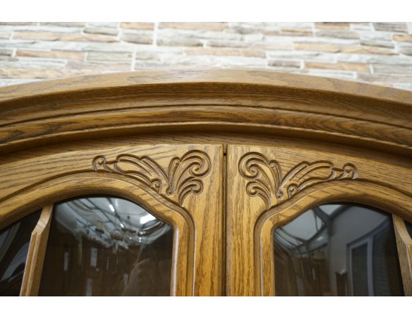 WITRYNA DĘBOWA Z KOMODĄ PODŚWIETLANA SZER. 177 CM