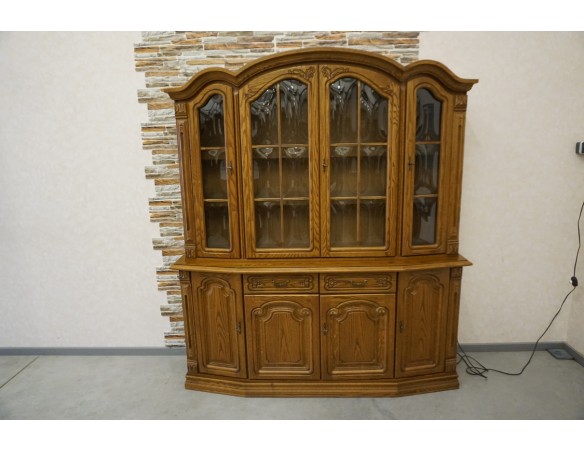 WITRYNA DĘBOWA Z KOMODĄ PODŚWIETLANA SZER. 177 CM