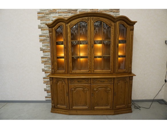 WITRYNA DĘBOWA Z KOMODĄ PODŚWIETLANA SZER. 177 CM