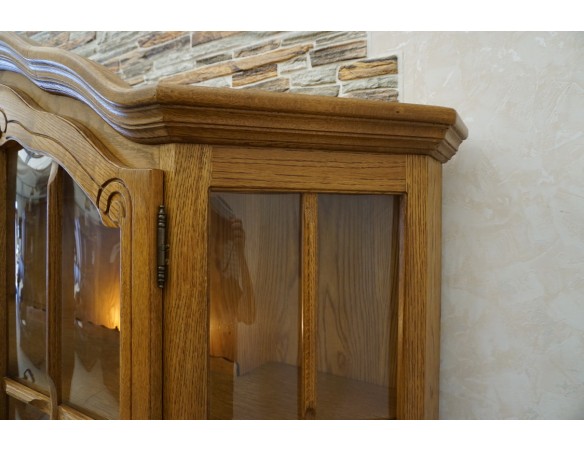 WITRYNA Z KOMODĄ DĘBOWA PODŚWIETLANA SZER. 155 CM