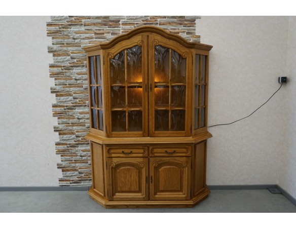 WITRYNA Z KOMODĄ DĘBOWA PODŚWIETLANA SZER. 155 CM