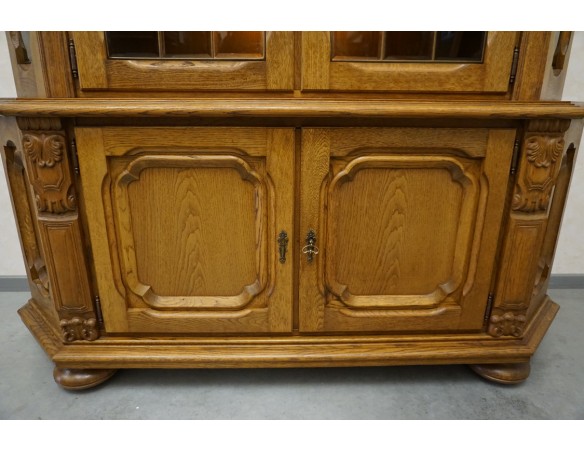 WITRYNA Z KOMODĄ PODŚWIETLANA SZER. 170 CM