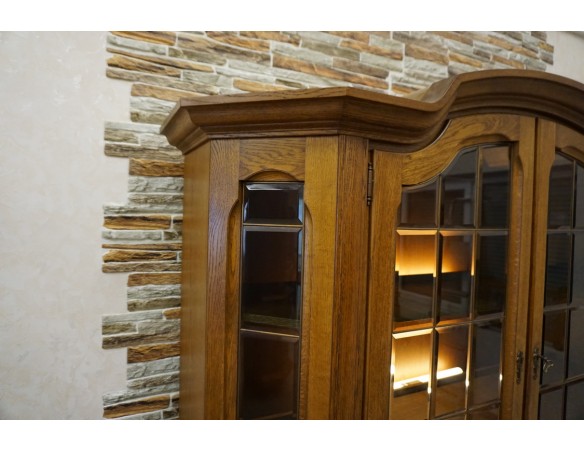 WITRYNA Z KOMODĄ PODŚWIETLANA SZER. 170 CM