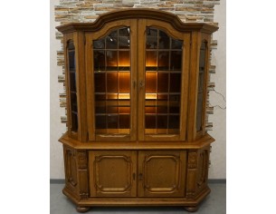 WITRYNA Z KOMODĄ PODŚWIETLANA SZER. 170 CM 2