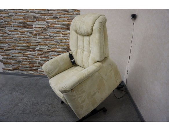 FOTEL ELEKTRYCZNY NA PILOTA MATERIAŁ JASNY FUNKCJA POMOCY WSTAWANIA 3w1