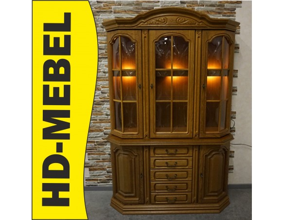 WITRYNA Z KOMODĄ PODŚWIETLANA SZER. 135 CM