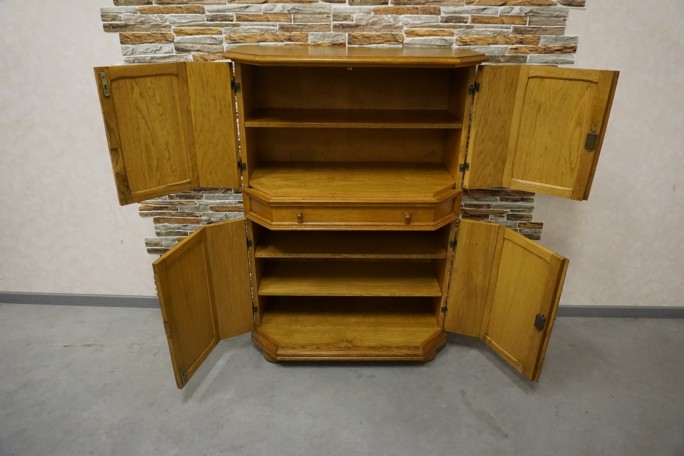 KOMODA WYSOKA 4 DRZWICZKI SZER. 90 CM