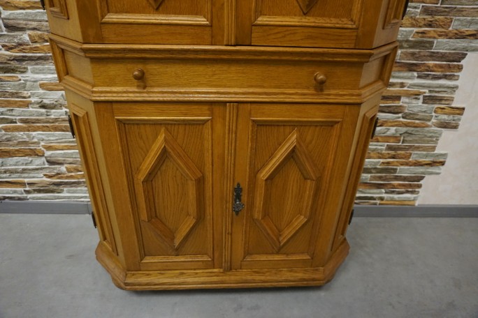 KOMODA WYSOKA 4 DRZWICZKI SZER. 90 CM