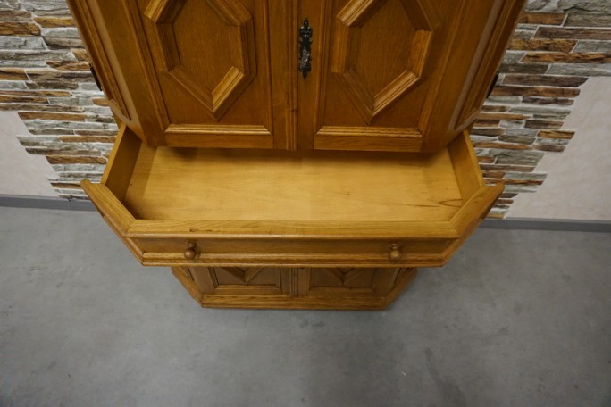 KOMODA WYSOKA 4 DRZWICZKI SZER. 90 CM