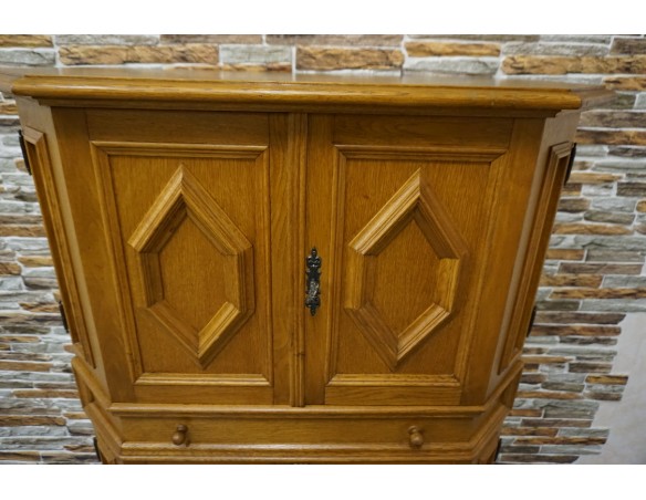 KOMODA WYSOKA 4 DRZWICZKI SZER. 90 CM