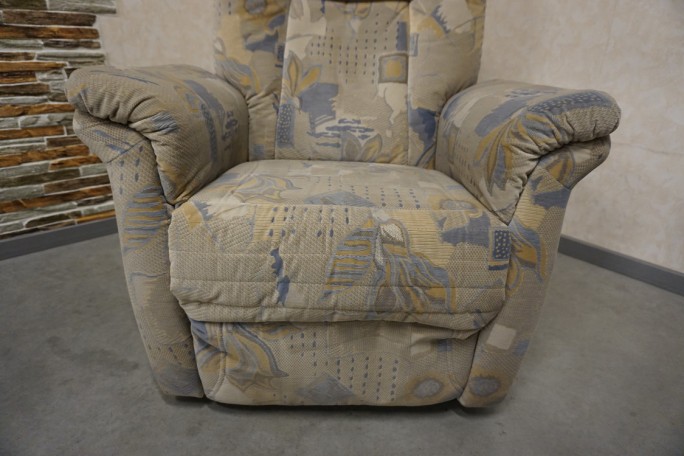 FOTEL ELEKTRYCZNY MATERIAŁOWY FUNKCJA POMOCY...