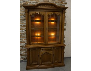 WITRYNA Z KOMODĄ DĘBOWA PODŚWIETLANA SZER. 137 CM 2