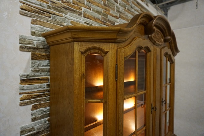 WITRYNA Z KOMODĄ PODŚWIETLANA 4 DRZWIOWA SZER....