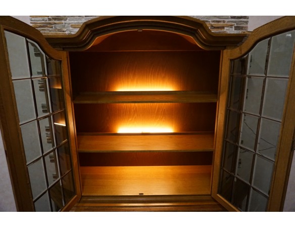 WITRYNA Z KOMODĄ PODŚWIETLANA SZER. 170 CM