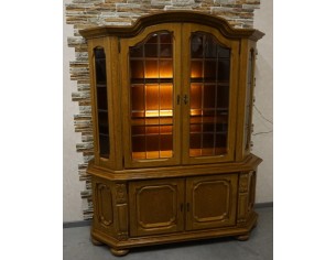 WITRYNA Z KOMODĄ PODŚWIETLANA SZER. 170 CM 2