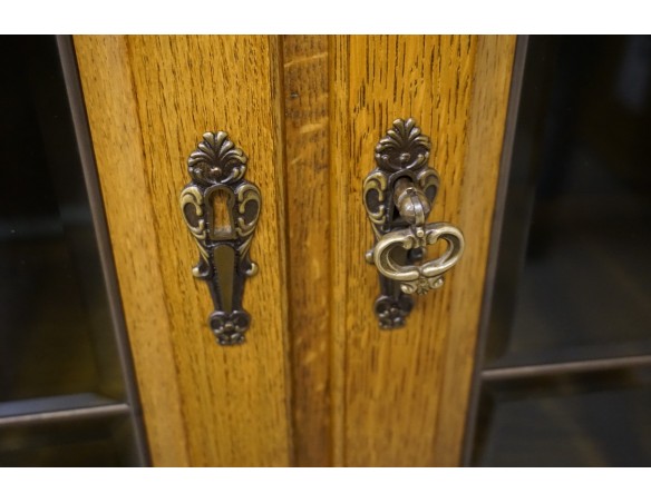 WITRYNA Z KOMODĄ PODŚWIETLANA SZER. 170 CM