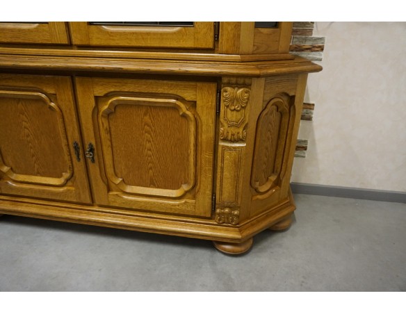 WITRYNA Z KOMODĄ PODŚWIETLANA SZER. 170 CM