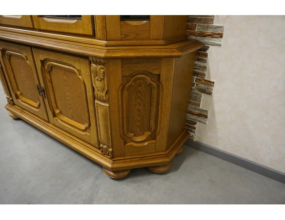 WITRYNA Z KOMODĄ PODŚWIETLANA SZER. 170 CM