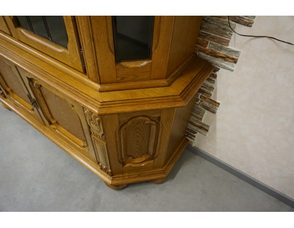 WITRYNA Z KOMODĄ PODŚWIETLANA SZER. 170 CM