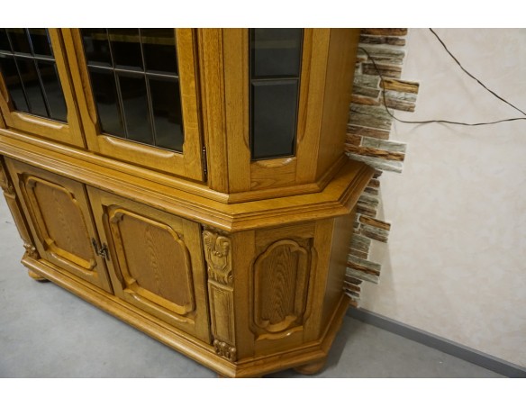 WITRYNA Z KOMODĄ PODŚWIETLANA SZER. 170 CM