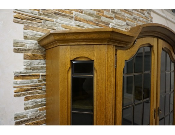 WITRYNA Z KOMODĄ PODŚWIETLANA SZER. 170 CM