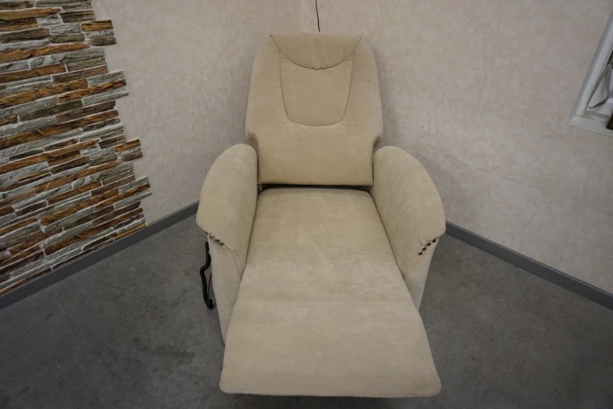 FOTEL ELEKTRYCZNY GERIATRYCZNY Z FUNKCJĄ POMOCY...