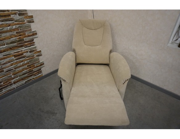 FOTEL ELEKTRYCZNY GERIATRYCZNY Z FUNKCJĄ POMOCY WSTAWANIA 3w1