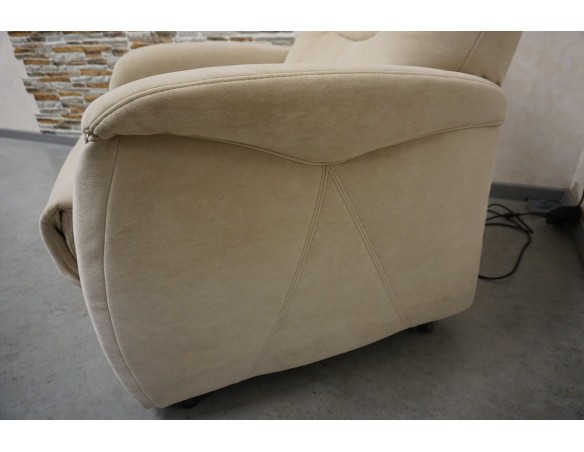 FOTEL ELEKTRYCZNY GERIATRYCZNY Z FUNKCJĄ POMOCY WSTAWANIA 3w1