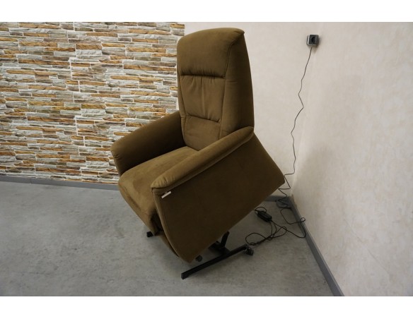 FOTEL ELEKTRYCZNY GERIATRYCZNY Z FUNKCJĄ POMOCY WSTAWANIA 3w1