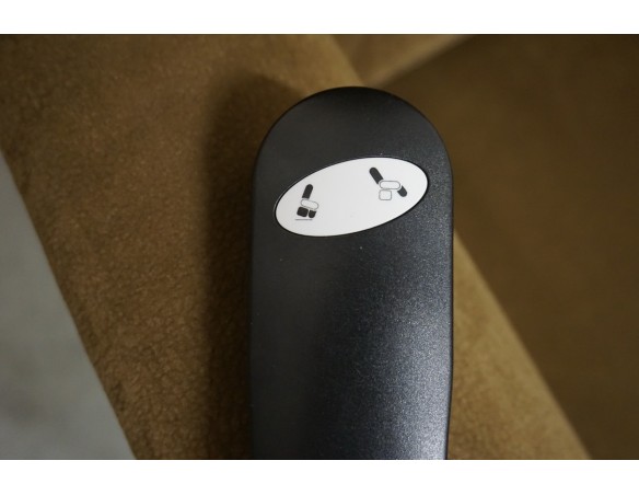 FOTEL ELEKTRYCZNY GERIATRYCZNY Z FUNKCJĄ POMOCY WSTAWANIA 3w1