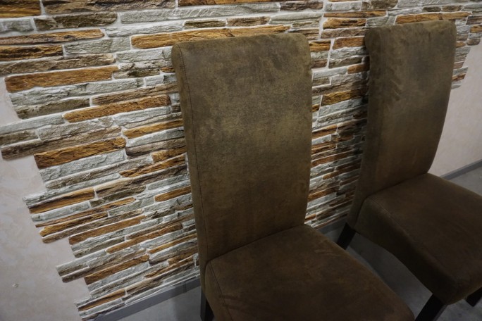 KRZESŁA CIEMNE NOWOCZESNE SZER. 48 CM  komplet...