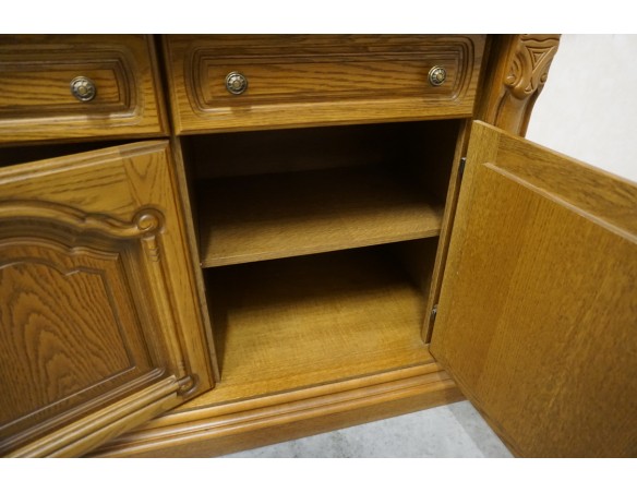 WITRYNA Z KOMODĄ PODŚWIETLANA SZKLANE PÓŁKI SZER. 163 CM