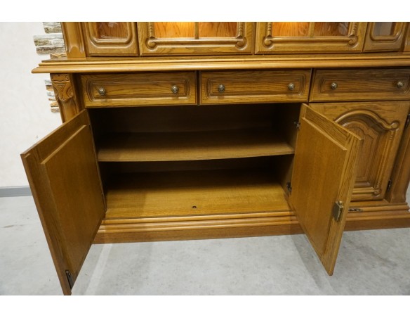 WITRYNA Z KOMODĄ PODŚWIETLANA SZKLANE PÓŁKI SZER. 163 CM